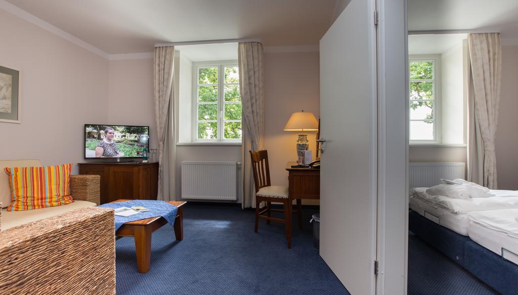 Hotel Badehaus Goor Putbus Exterior foto