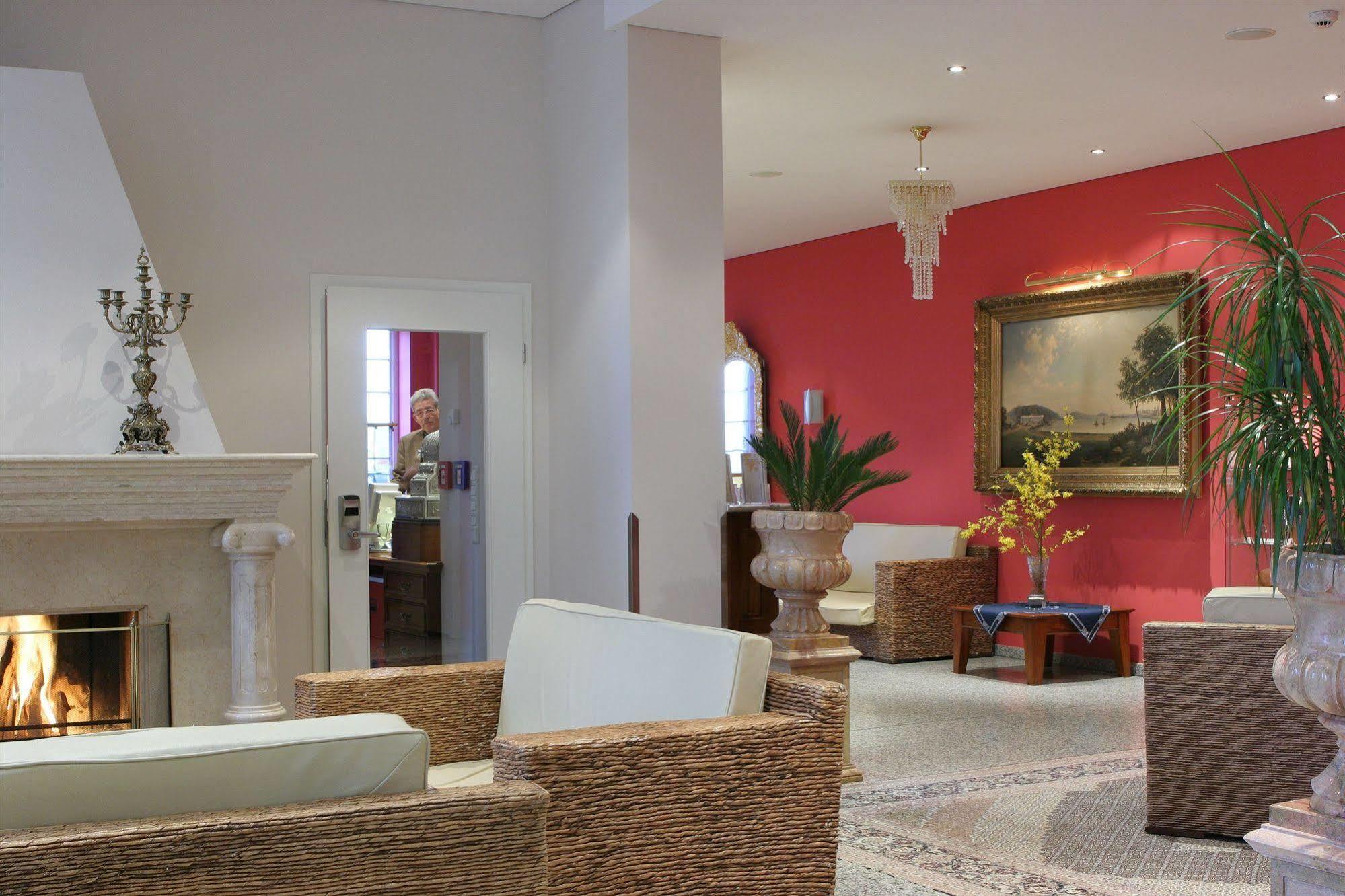 Hotel Badehaus Goor Putbus Exterior foto