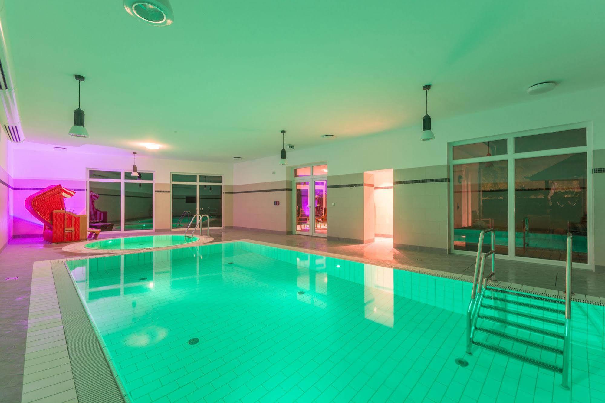 Hotel Badehaus Goor Putbus Exterior foto