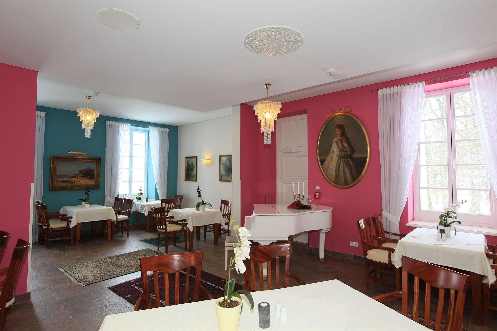 Hotel Badehaus Goor Putbus Exterior foto