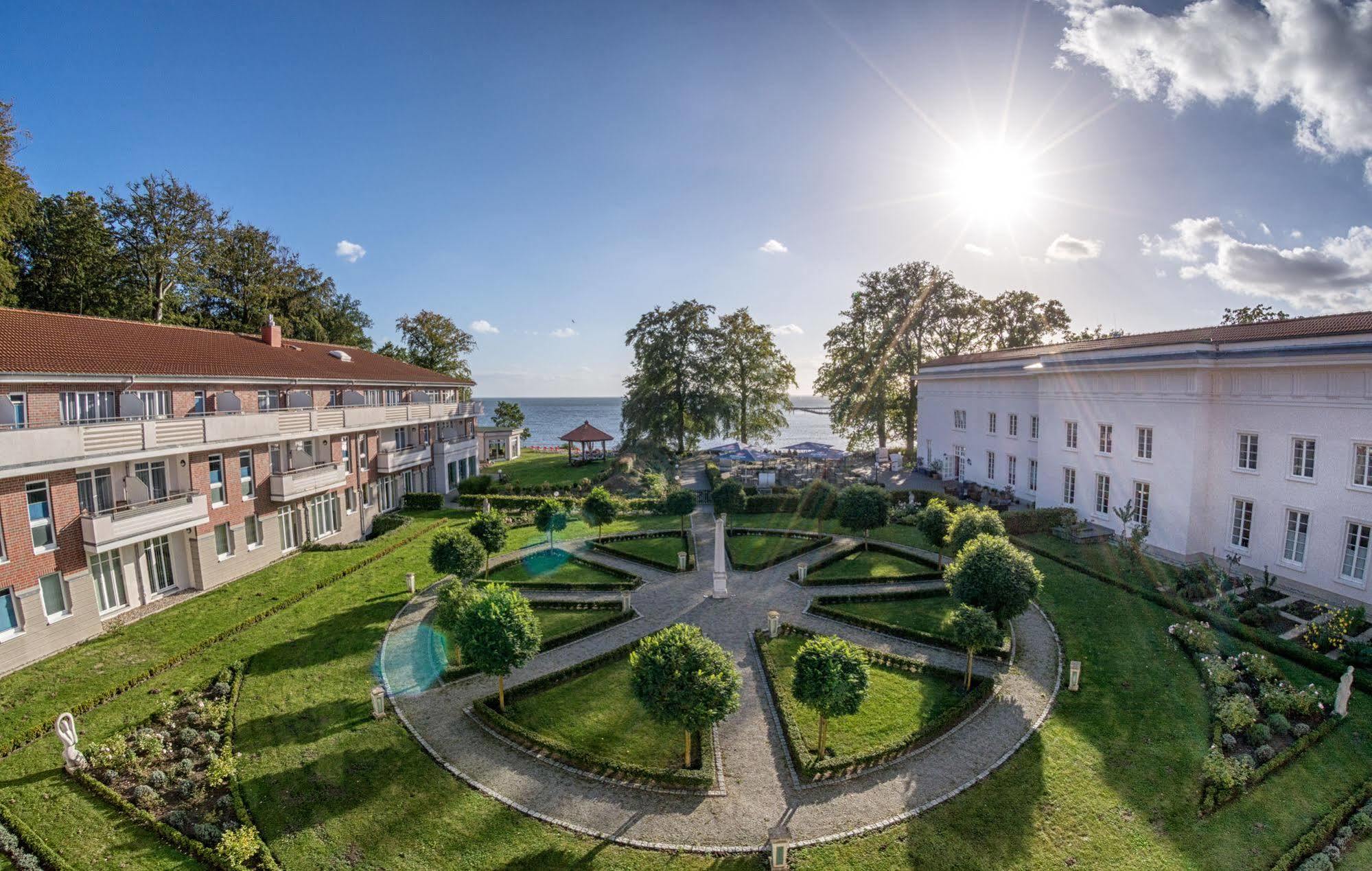 Hotel Badehaus Goor Putbus Exterior foto